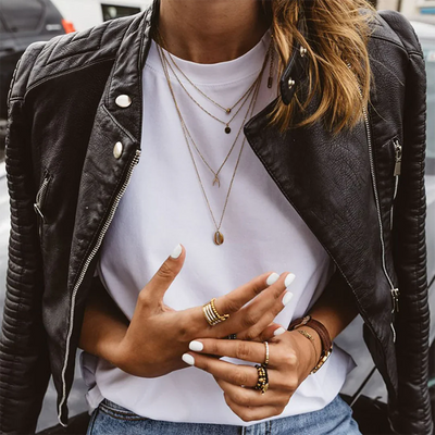 Alison | Elegant jacka i bikerstil